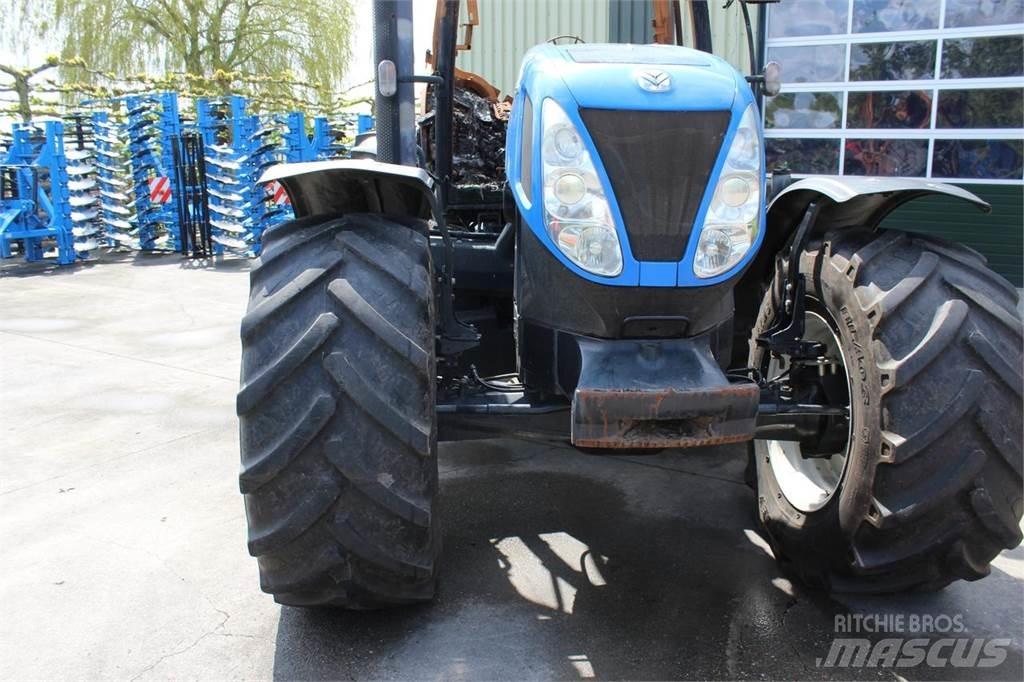 New Holland T7030 Трактори