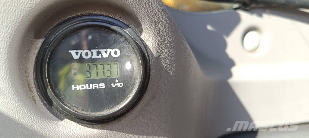 Volvo ECR235EL Верижен екскаватор