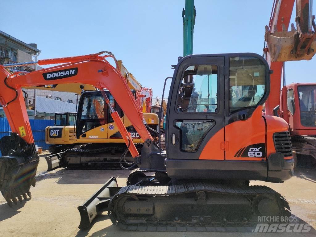 Doosan DX 60 Верижен екскаватор