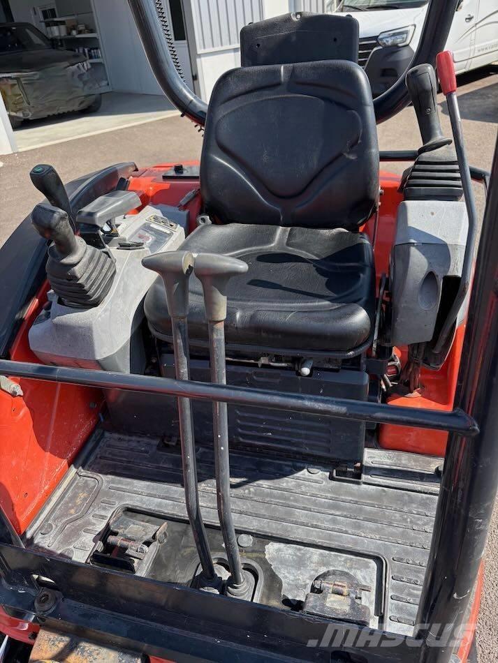 Kubota U 20-3 Мини екскаватори < 7 т