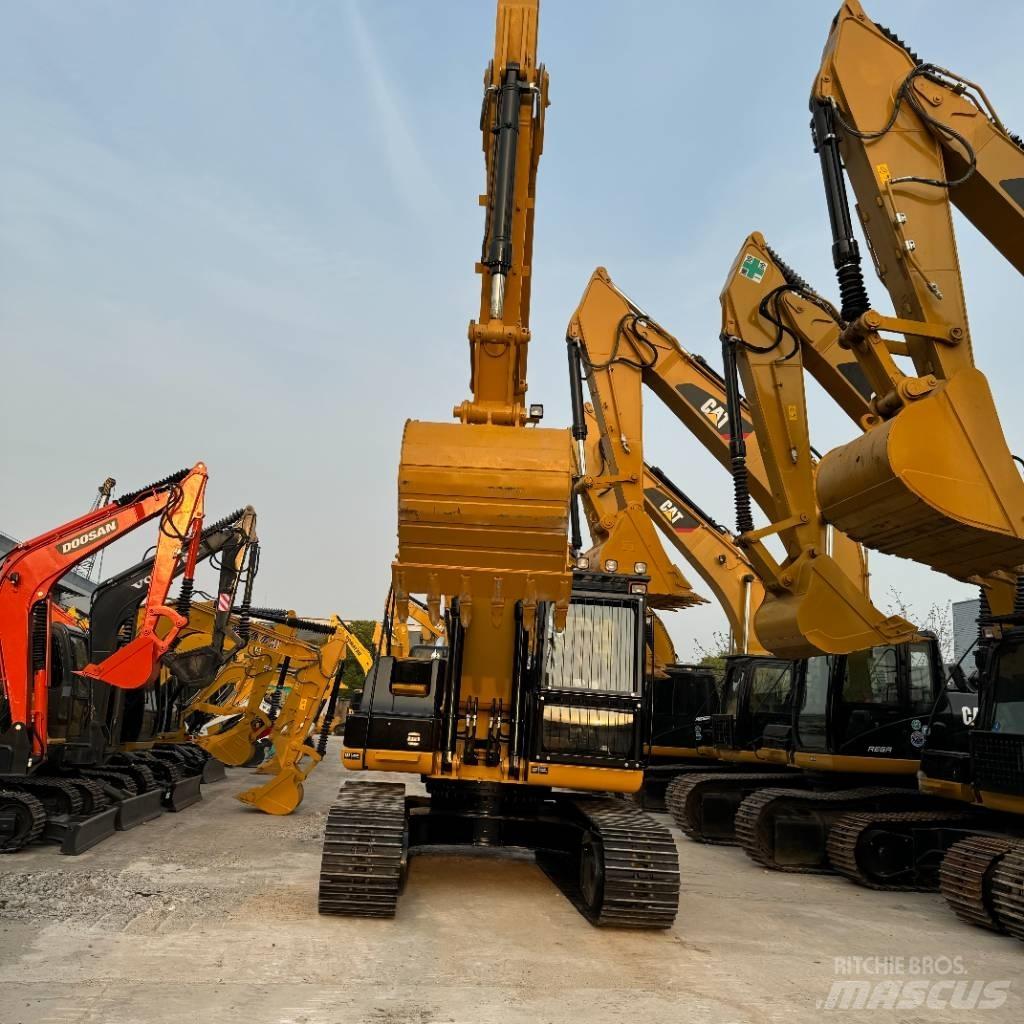 CAT 320D2 Средни екскаватори 7т - 12т