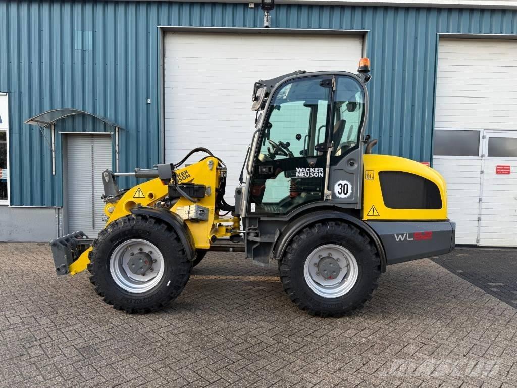 Wacker WL52 Колесни товарачи