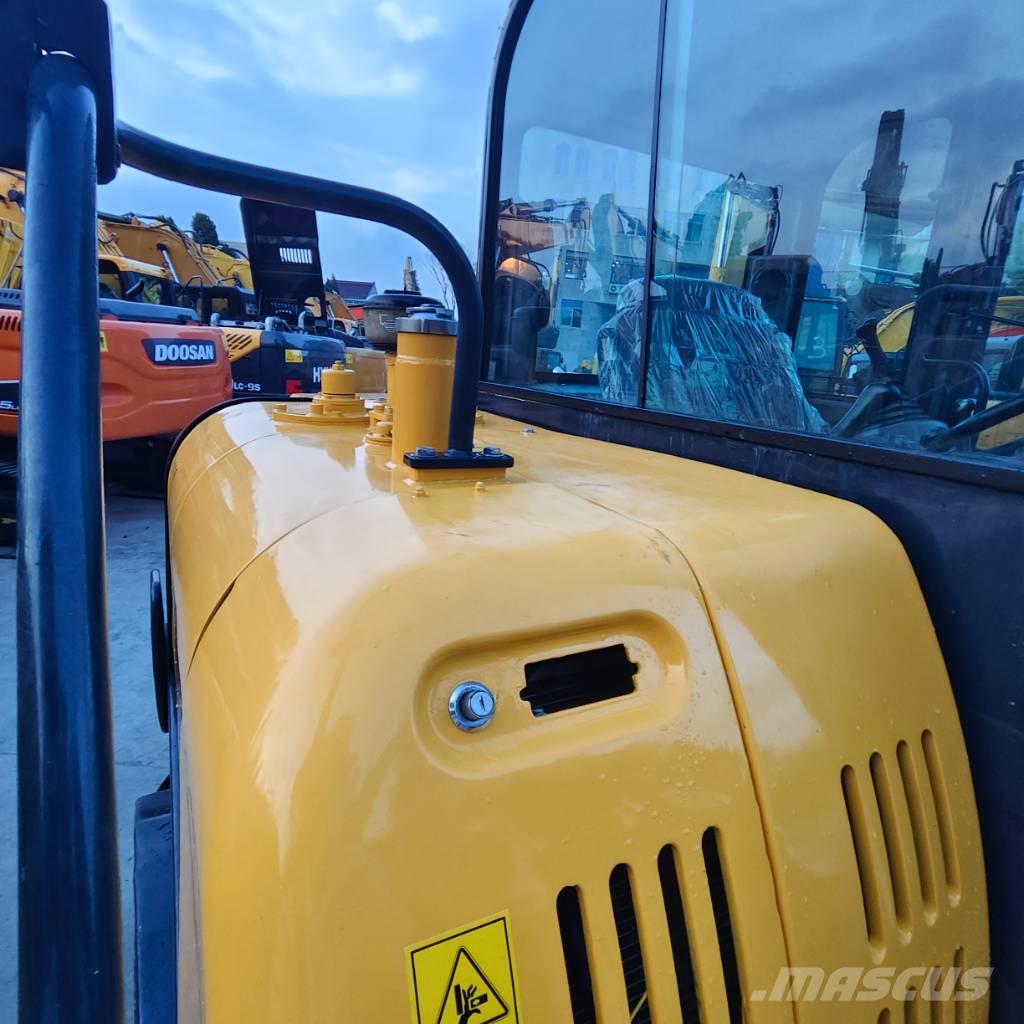 Hyundai R60W Колесни екскаватори