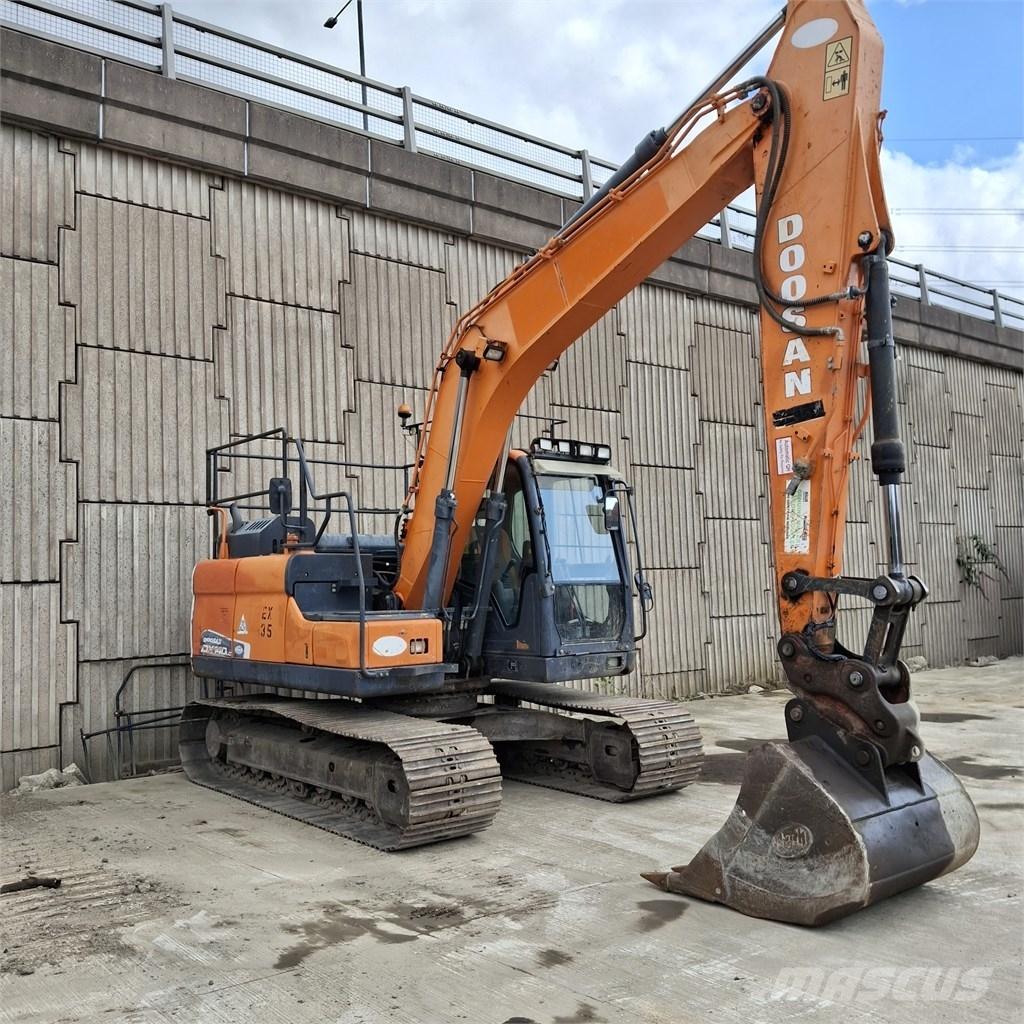 Doosan DX 140 LC Верижен екскаватор