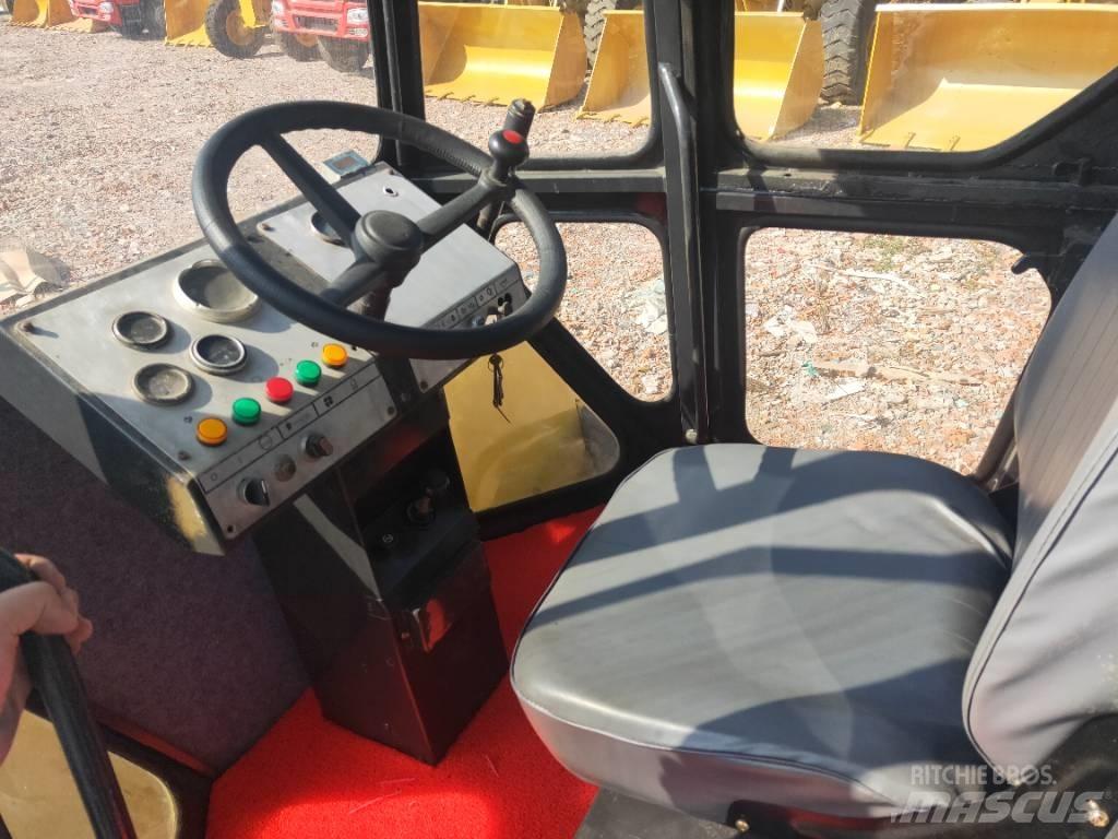 Dynapac CA301D Еднобарабанни ролки
