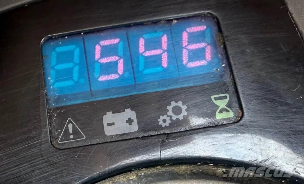 BT SWE200D Колички високоповдигачи с теглич
