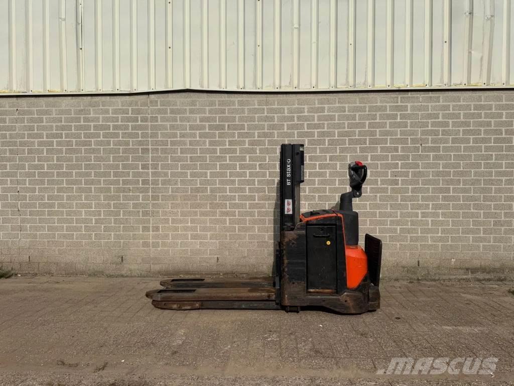 BT SWE200D Колички високоповдигачи с теглич