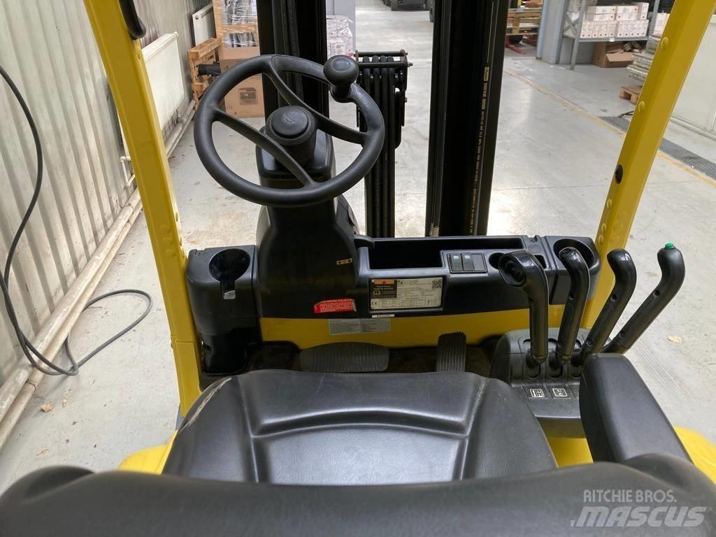Hyster J2.5XN Електрически вилични кари-повдигачи