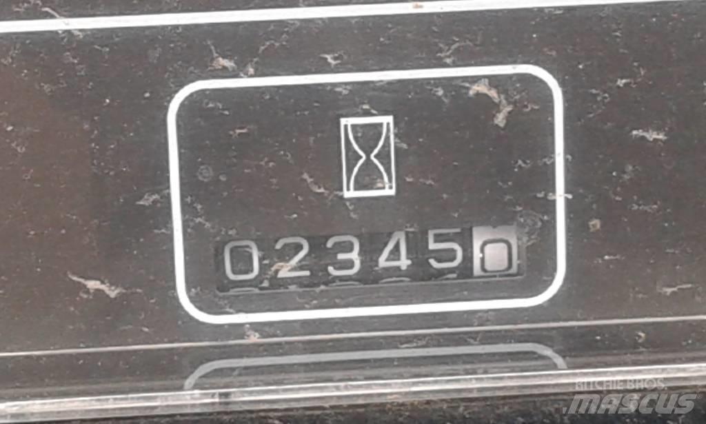 Mitsubishi FD45K2 Дизелови камиони