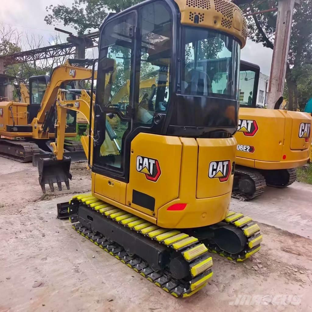 CAT 302 CR Мини екскаватори < 7 т