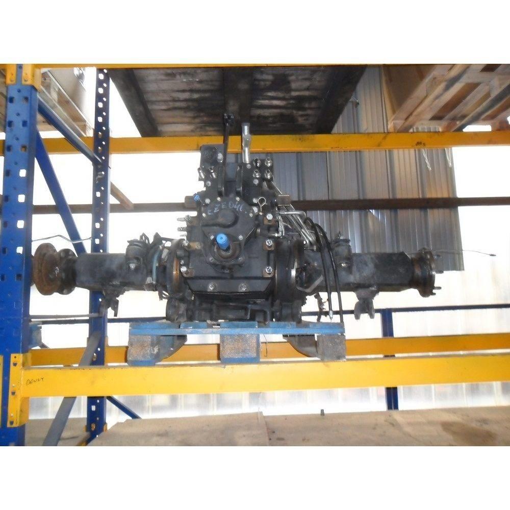 New Holland TS100A Предаване