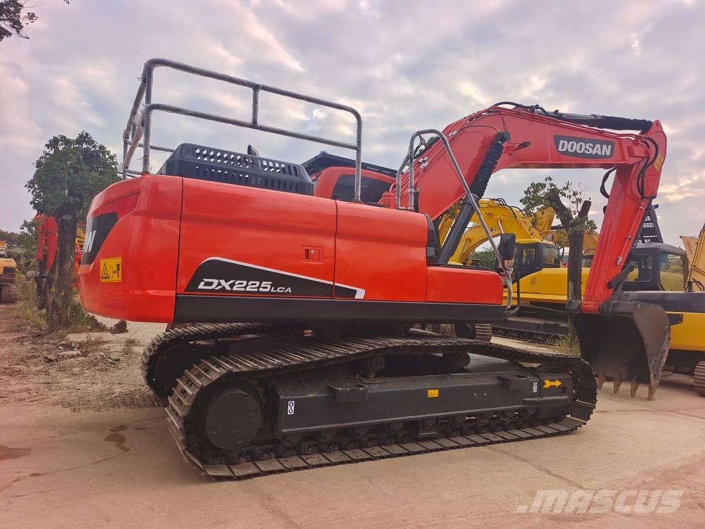 Doosan DX 225LCA Верижен екскаватор