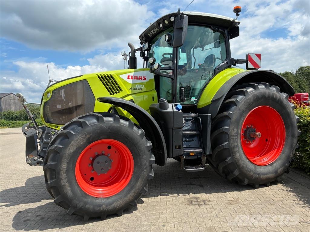 CLAAS Axion 810 CM Трактори