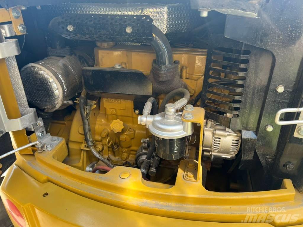 CAT 304 C Верижен екскаватор