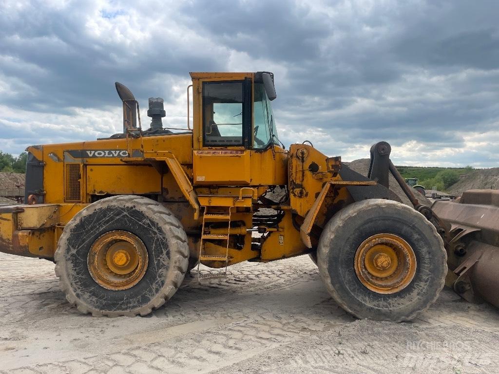 Volvo L 180 C Колесни товарачи