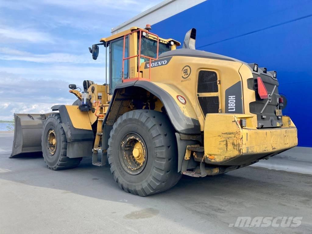 Volvo L 180 H Колесни товарачи