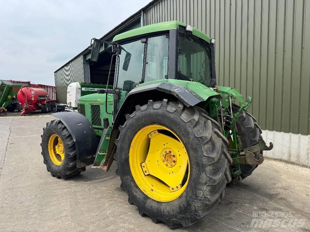 John Deere 6800 Трактори