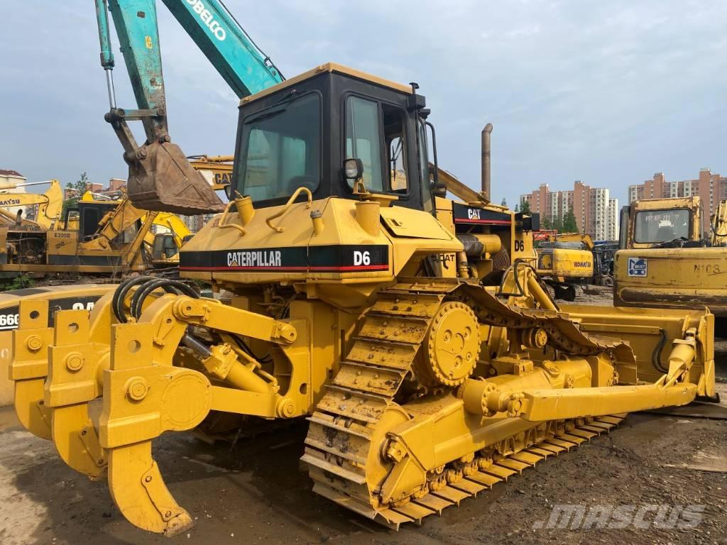 CAT D6R Верижни булдозери
