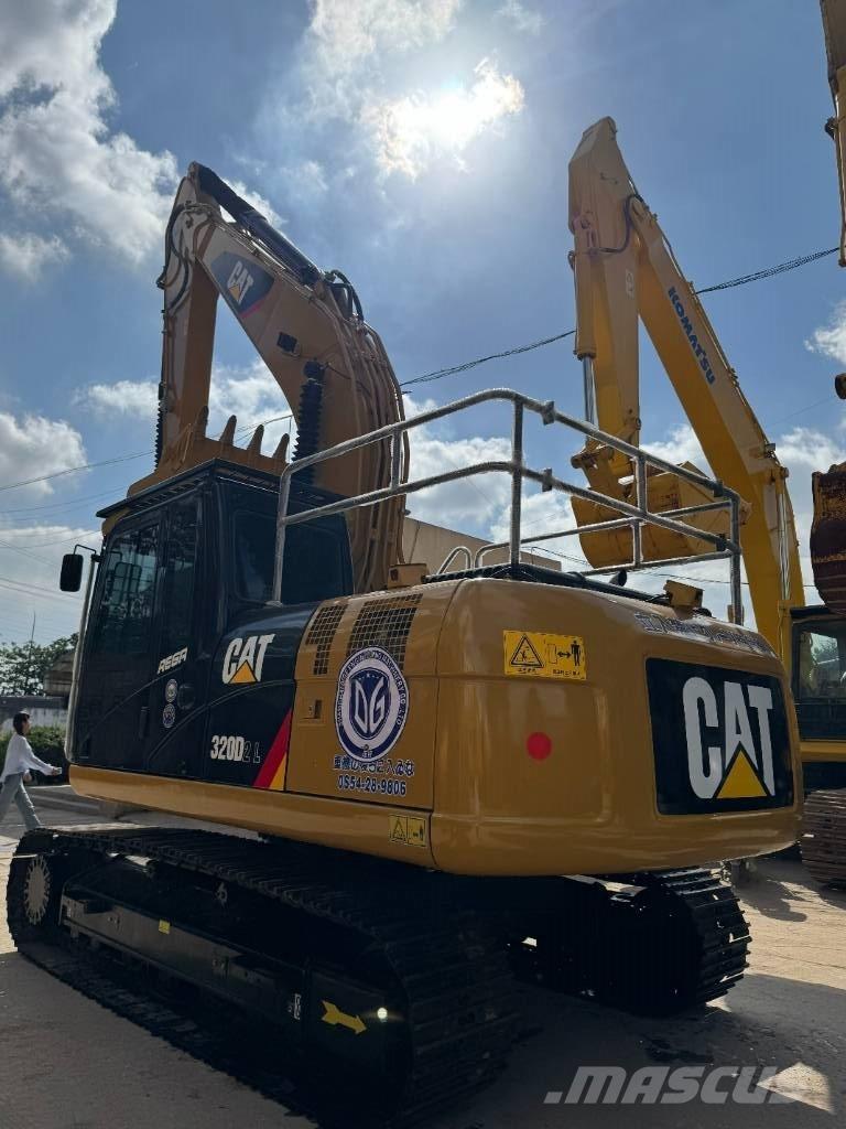 CAT CAT320D Верижен екскаватор