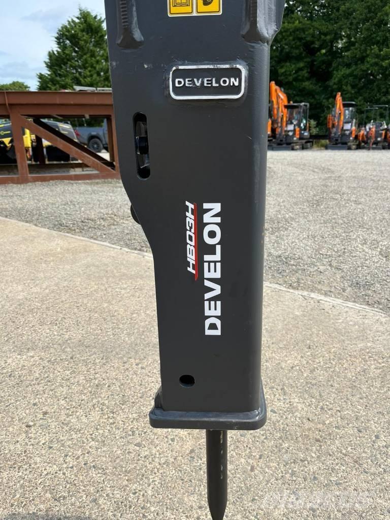 Develon HB03 Чукове/Раздробители
