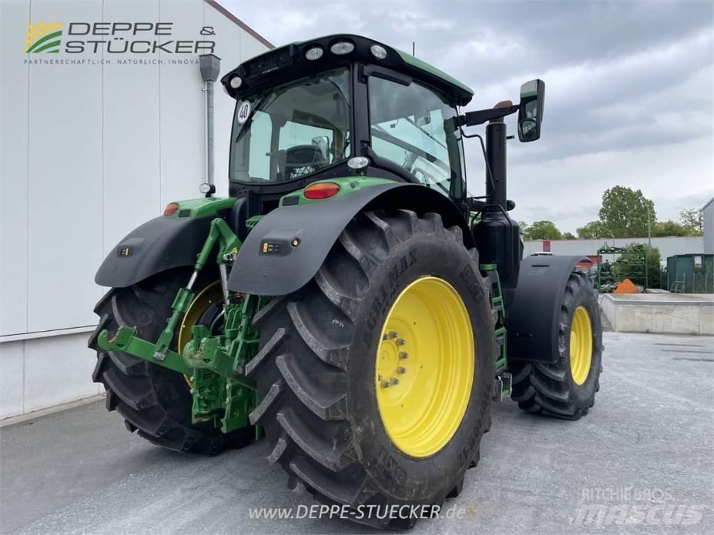 John Deere 6230R Трактори