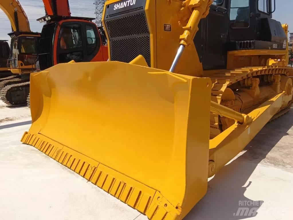 Shantui SD 32 Верижни булдозери
