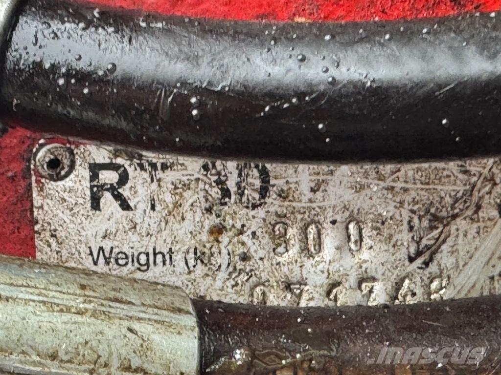 Komatsu PW 98 MR-6 Колесни екскаватори