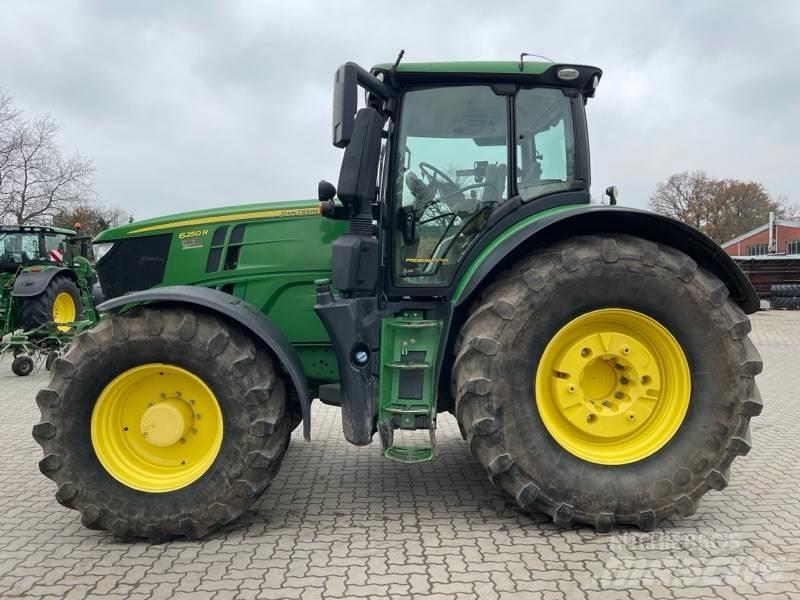 John Deere 6250R Трактори