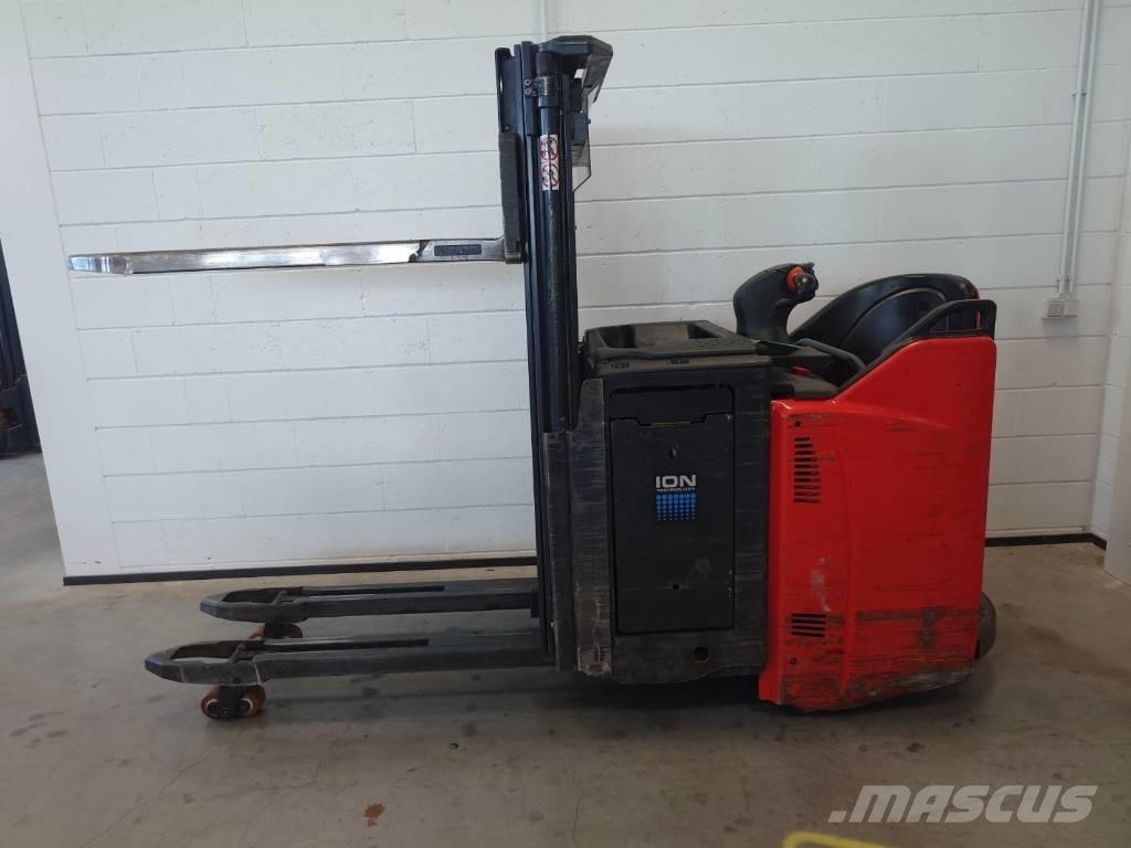 Linde D 12 Самоходни товарачи