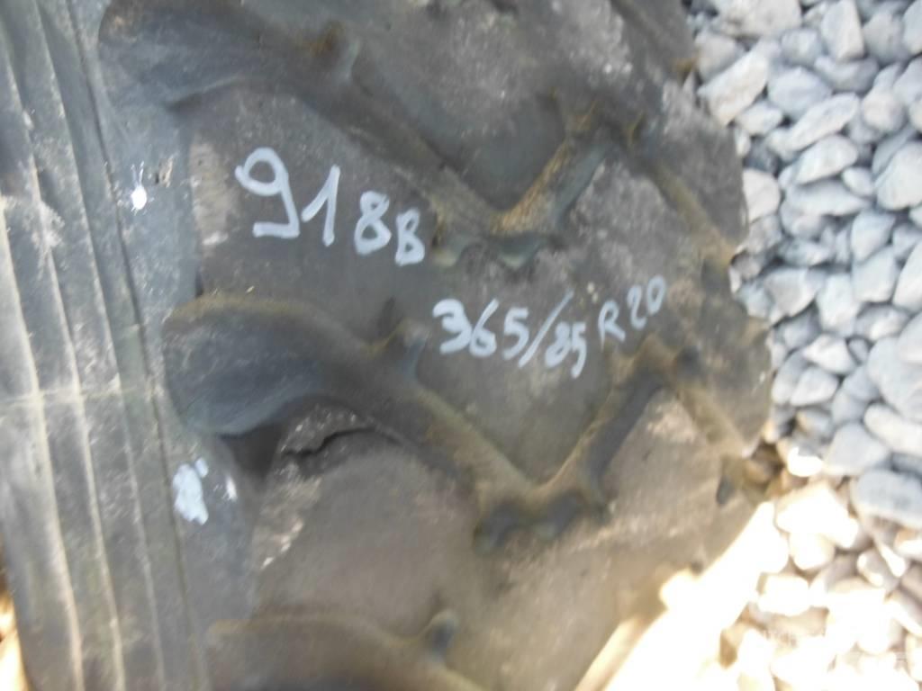 Michelin 365/85R20 Колелета/Гуми