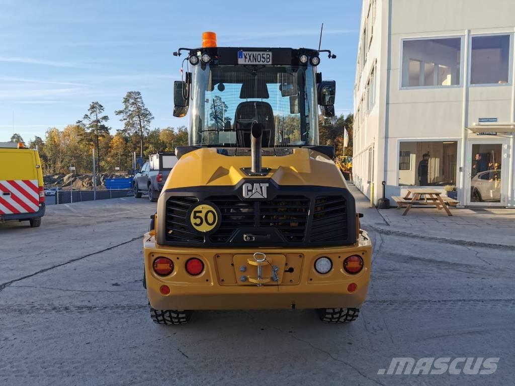 CAT 908 Колесни товарачи