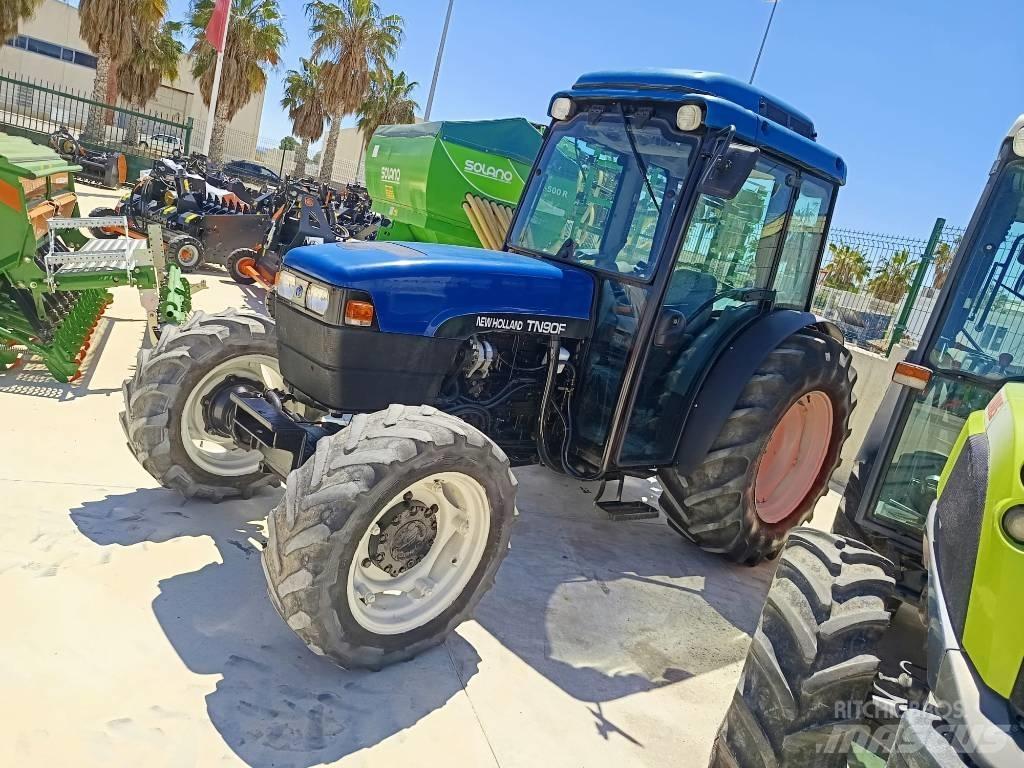 New Holland TN90FC Трактори