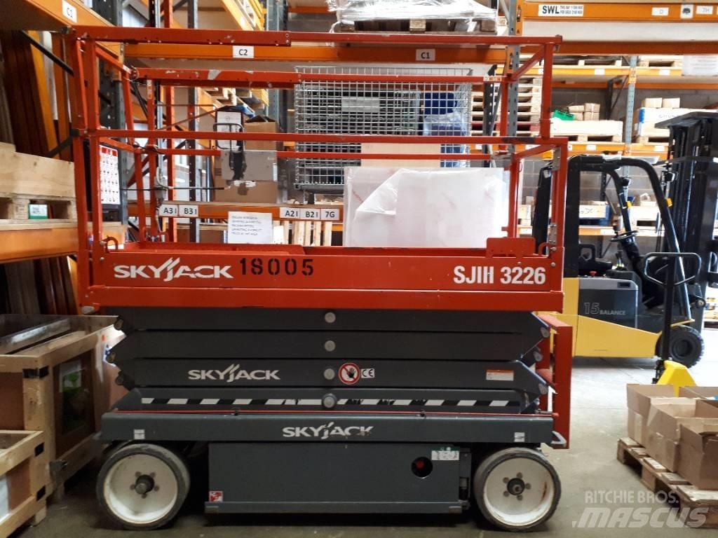 SkyJack SJ 3226 Ножични работни платформи