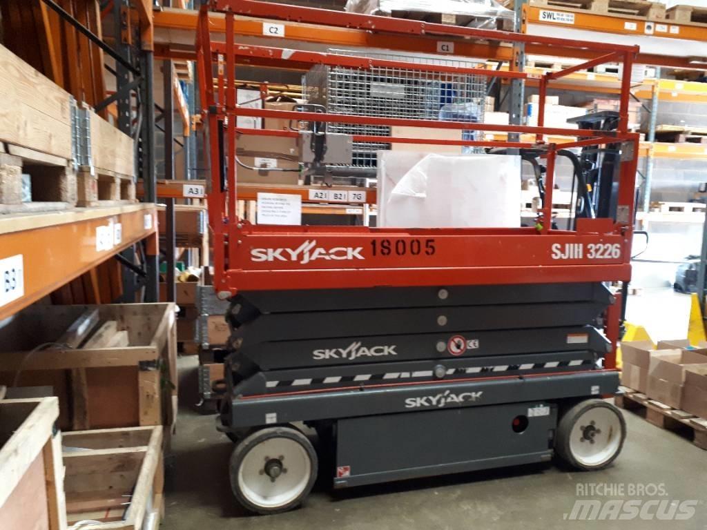 SkyJack SJ 3226 Ножични работни платформи