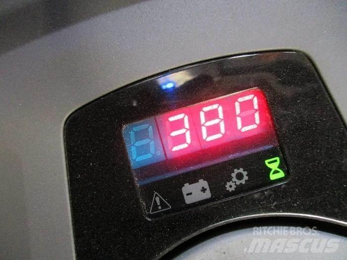 Toyota SWE 140 Колички високоповдигачи с теглич