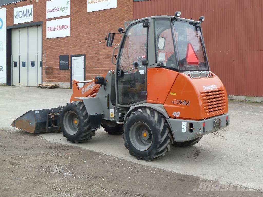 Atlas AR 40 Колесни товарачи