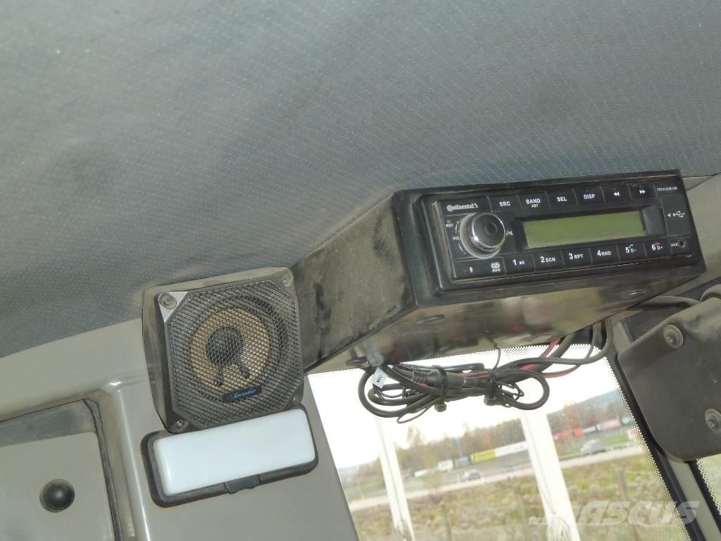 Atlas AR 40 Колесни товарачи