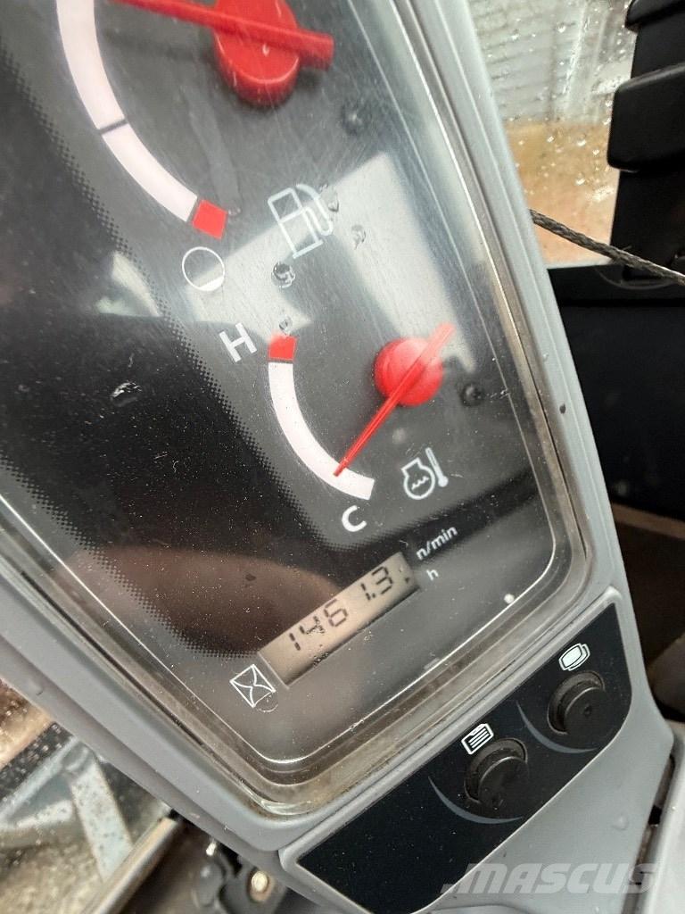 Kubota U 27-4 Мини екскаватори < 7 т