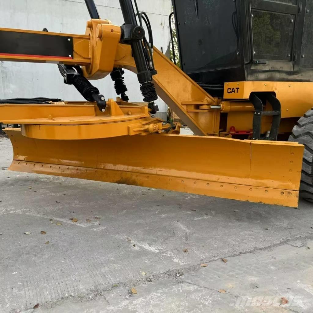CAT 140G Грейдери