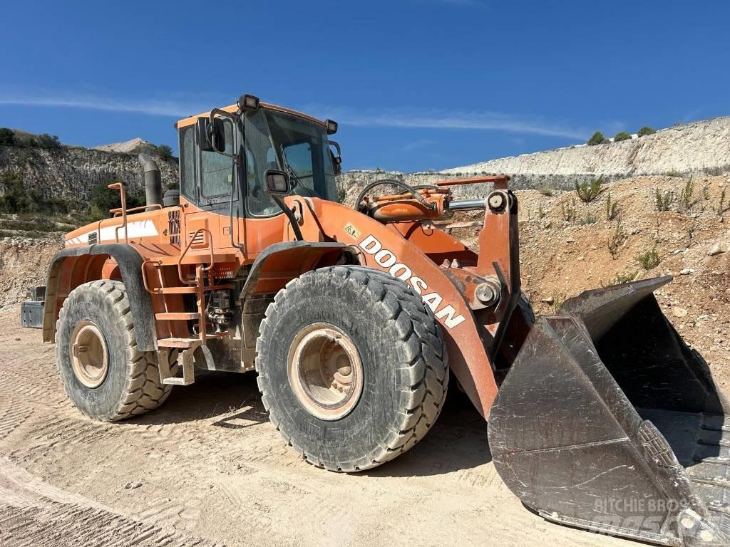Doosan DL 400 Колесни товарачи