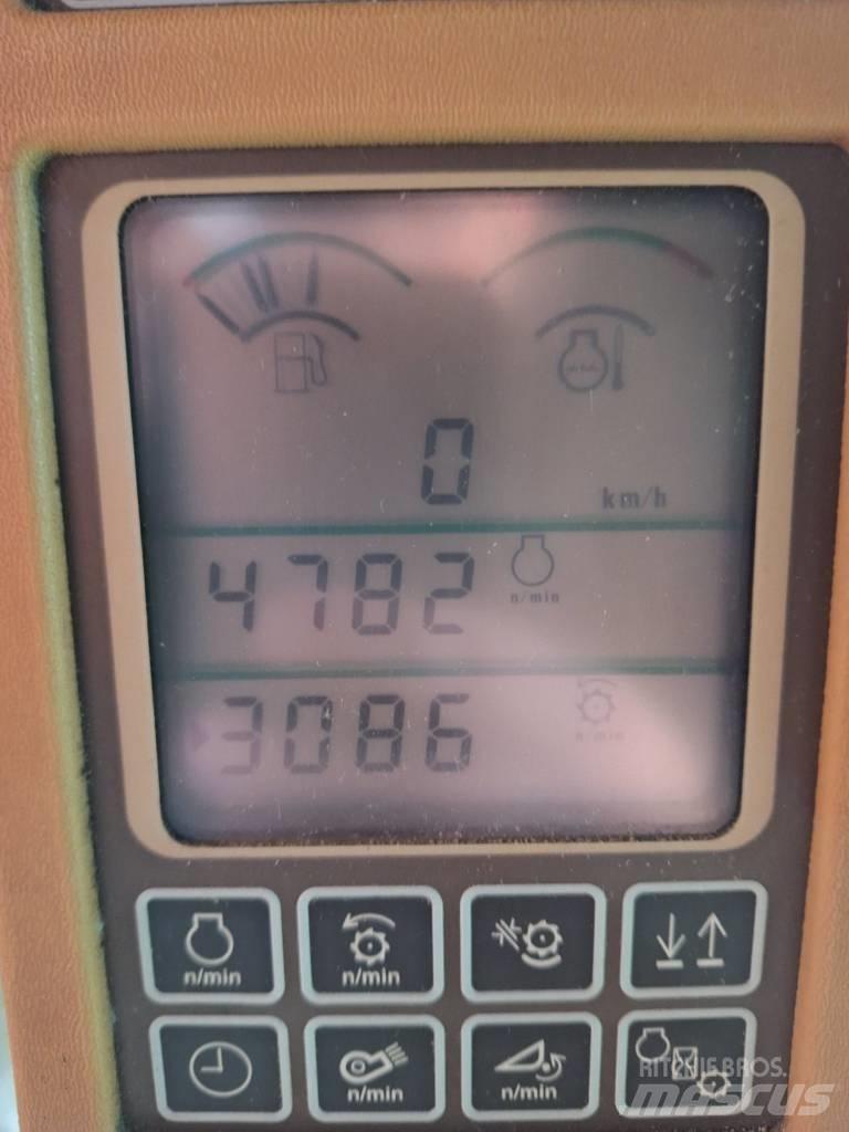 John Deere 9640 WTS Комбайни