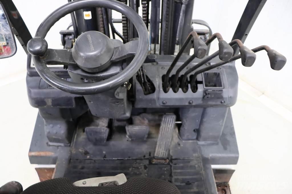 Nissan U1D2A20LQ Камиони с АГУ