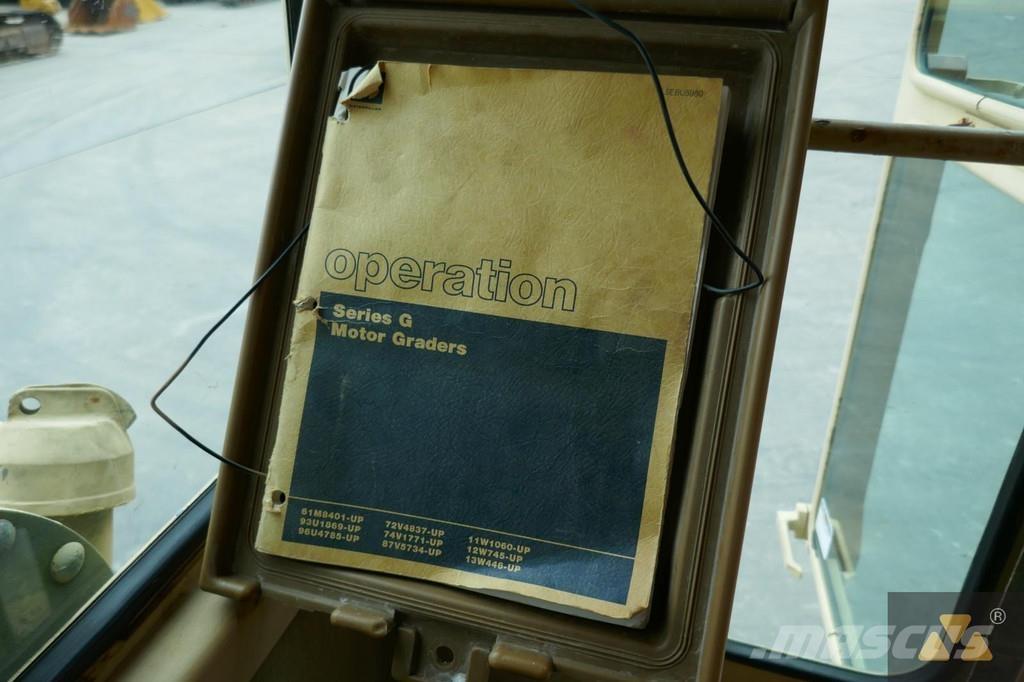 CAT 130G Ex-army Грейдери