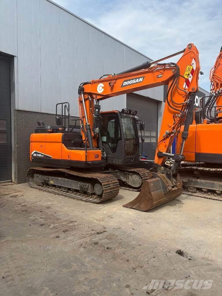 Develon DX140LC-7 Верижен екскаватор