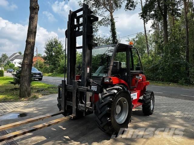 Manitou M 30.4 Камиони за херавни местности