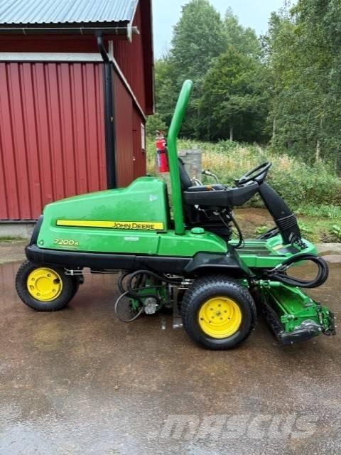 John Deere 7200 A Косачки за Fairway