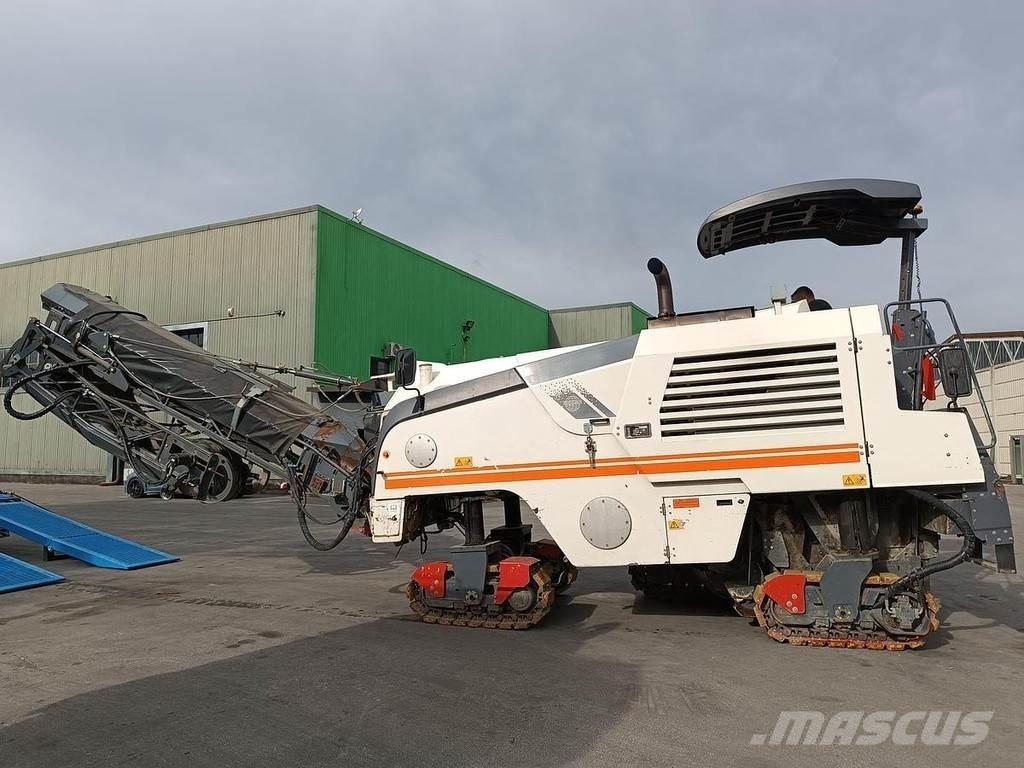 Wirtgen W100 F Машини за бетонов камък
