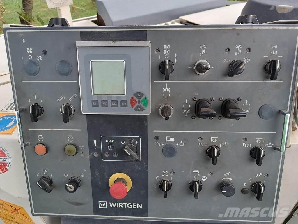 Wirtgen W100 F Машини за бетонов камък
