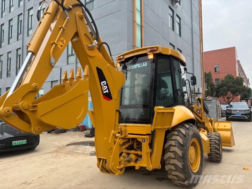 CAT 420 F Товарач със заден ексватор