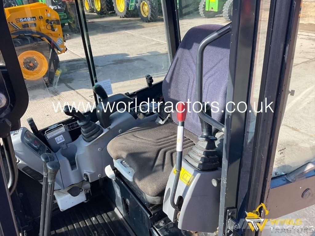 Kubota U 27-4 Мини екскаватори < 7 т